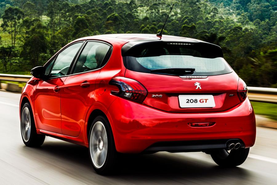  Peugeot 208 GT 2016 года  (LA) (фото 6 из 25)